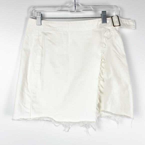 Superdown Kensington Denim Wrap Skirt White Mini Frayed Womens Size Small - Picture 3 of 13